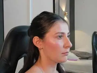 Mia-collins96  live sex cam