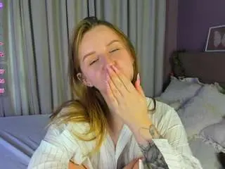 Rina-panic  live sex cam