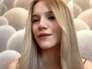 Suzettedillon  live sex cam