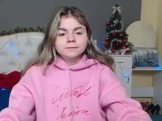Tinaredly  live sex cam