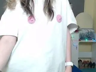 Tinaredly  live sex cam