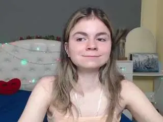 Tinaredly  live sex cam