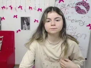 Tinaredly  live sex cam