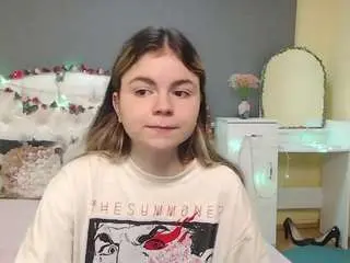 Tinaredly  live sex cam