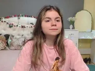 Tinaredly  live sex cam