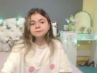 Tinaredly  live sex cam