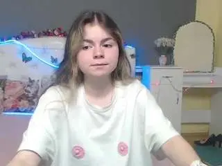 Tinaredly  live sex cam
