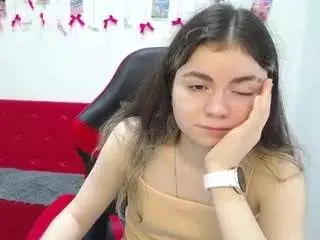 Tinaredly  live sex cam