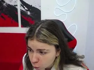 Tinaredly  live sex cam