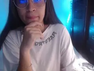 Dominica3  live sex cam