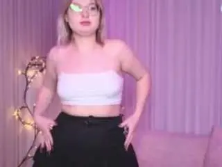 Graseneon  live sex cam