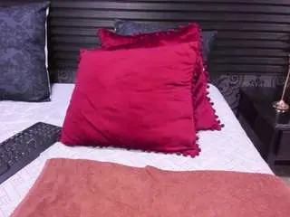 Hellen-slutty  live sex cam