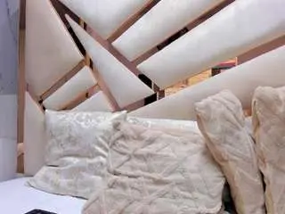 Hellen-slutty  live sex cam