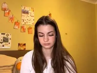 Laurynersery  live sex cam