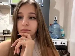 Oraleeprouty  live sex cam