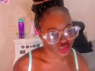 Saraa-colliins  live sex cam