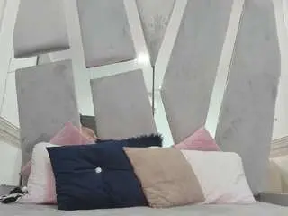 Sensually-explosive  live sex cam