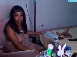 Tinasnoww  live sex cam