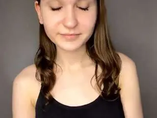 Violetender  live sex cam
