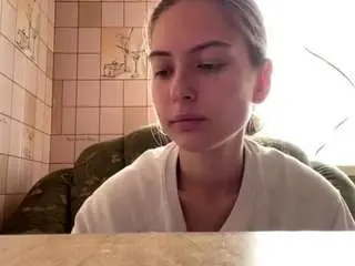 Nataliareine  live sex cam
