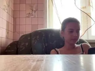Nataliareine  live sex cam