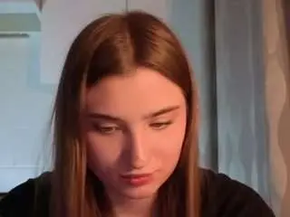 Nataliareine  live sex cam