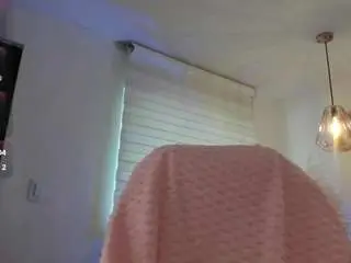 Paola-wood  live sex cam