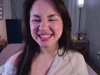 Pony-claid  live sex cam