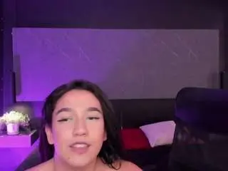 Saraamills  live sex cam