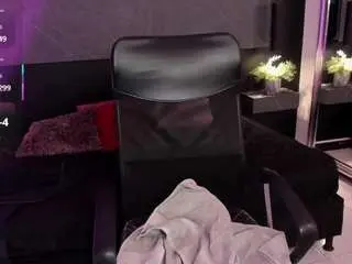 Saraamills  live sex cam