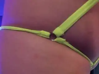 Saraamills  live sex cam