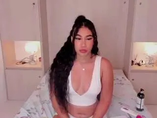 Trishamoon  live sex cam