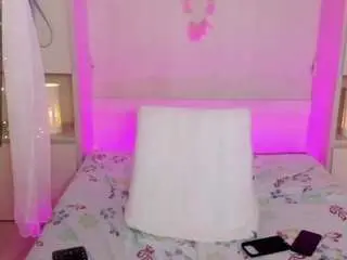Trishamoon  live sex cam