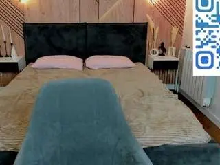 Crystal-lace  live sex cam