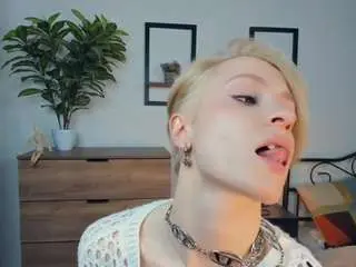 Elenoramowatt  live sex cam