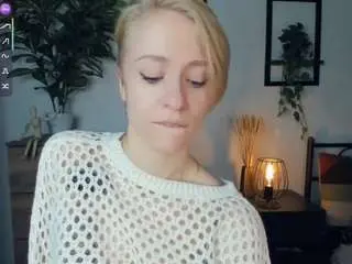 Elenoramowatt  live sex cam