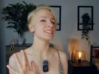 Elenoramowatt  live sex cam