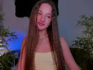 Ladyy-lulu  live sex cam
