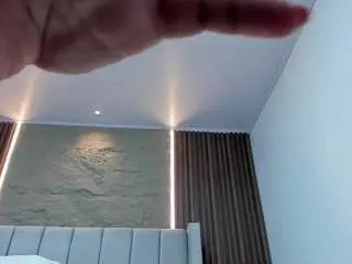 Madyrowan  live sex cam