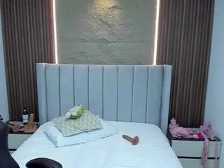 Madyrowan  live sex cam