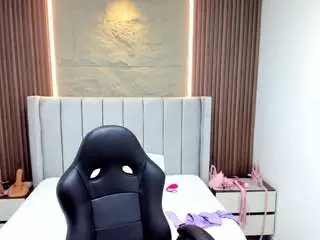 Madyrowan  live sex cam