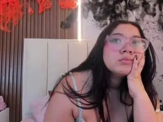 Madyrowan  live sex cam