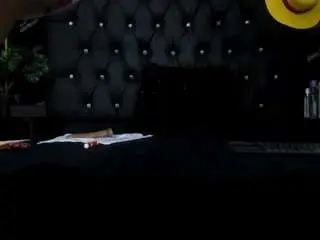 Arethaozz  live sex cam