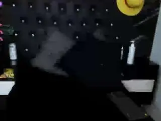 Arethaozz  live sex cam