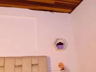 Kattwilld  live sex cam