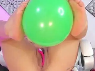 Laylaa-breezee  live sex cam