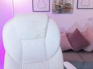 Laylaa-breezee  live sex cam