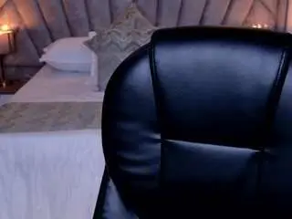 Laylaa-breezee  live sex cam
