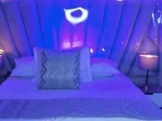 Laylaa-breezee  live sex cam