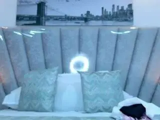 Laylaa-breezee  live sex cam